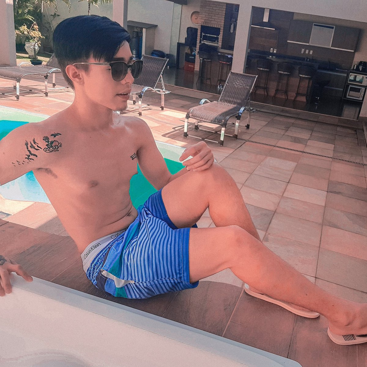 LucasAndradesss's tweet photo. Calor tá de mais 🌴🔥🤷🏻‍♂️ https://t.co/GpKkwb6Ar8