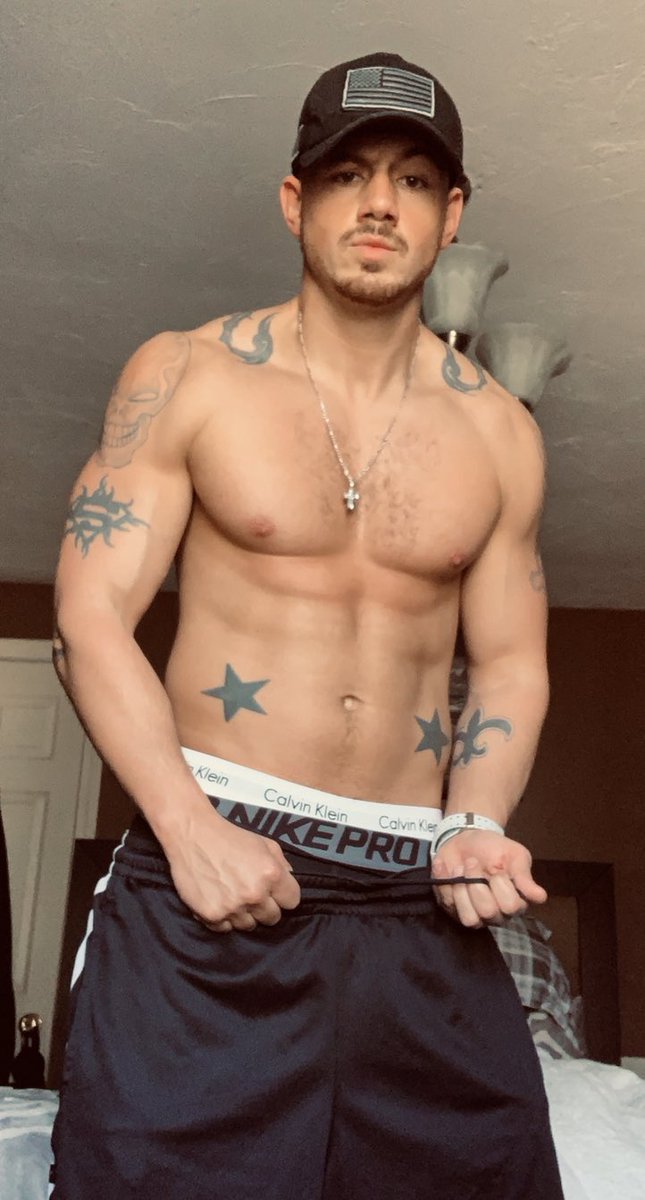 iWantShawn_com's tweet photo. Another workout crushed!!
CashApp  $5 for my protein shake
$ShawnBaynes92 🤘🏽🥰 https://t.co/MwKa0bYDXk
