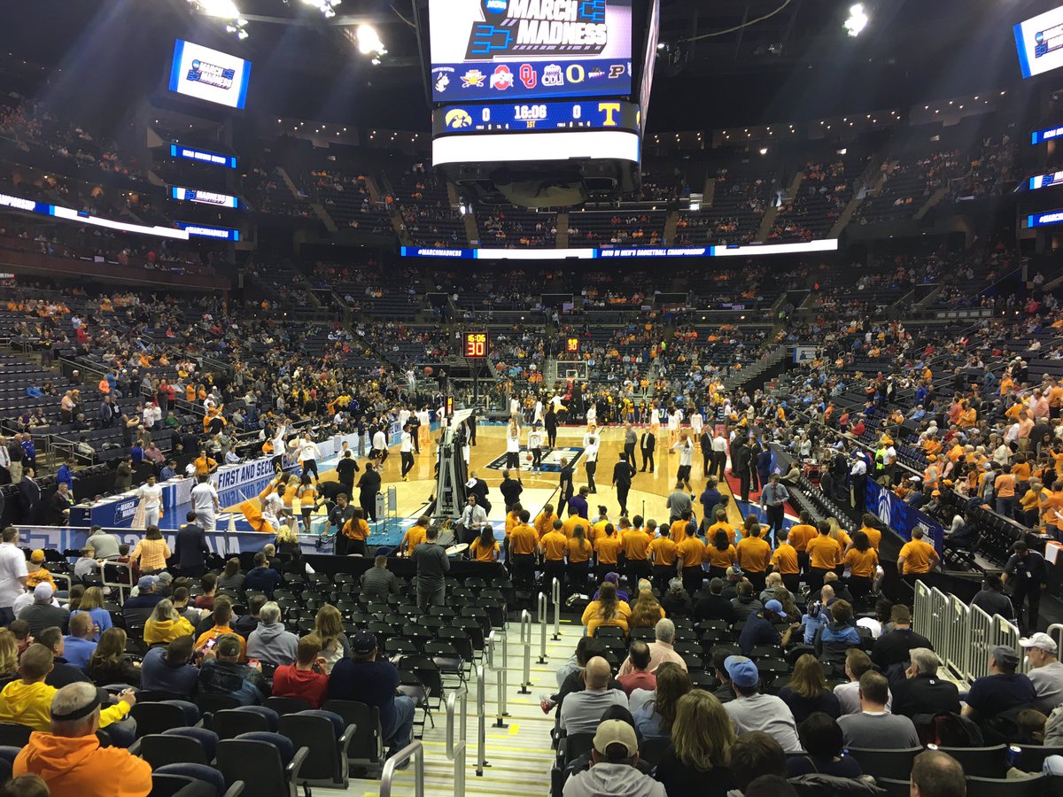 RichardBlase's tweet photo. Sunday in Columbus, OH ... start to another great day of hoops! #marchmadness https://t.co/T1kAztWSJ5