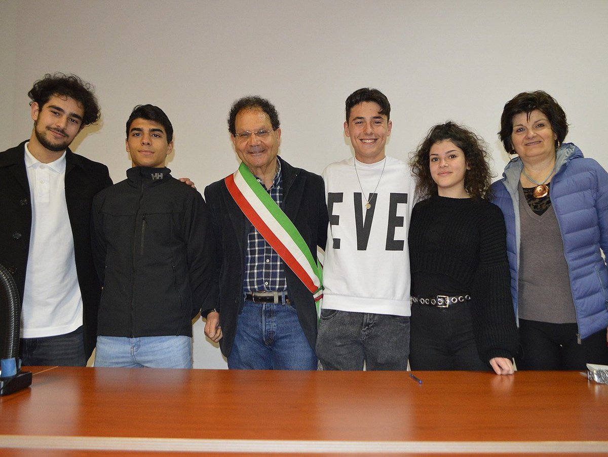 uspidalinow's tweet photo. Ancora una volta ringraziamo il sindaco Carlo Tomasi e il direttore dell'ASSL di Sanluri Antonio Onnis per averci aiutato nel nostro lavoro🔜
#asoc1819 #opencoesione https://t.co/8wDrAAEMrk