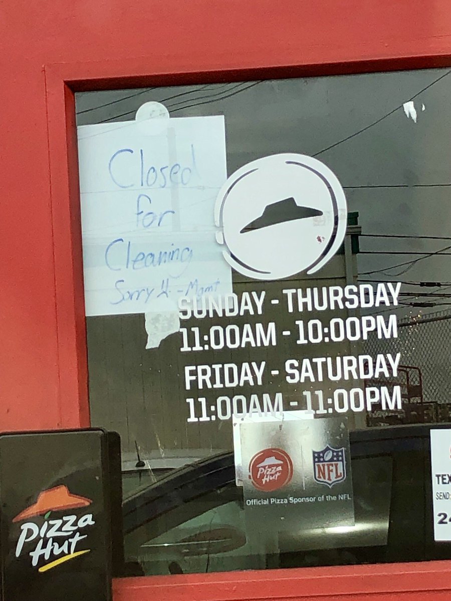 skarpeal's tweet image. All I wanted was a p’zone! Just a #pzone! And @pizzahut wouldn’t give it to me!