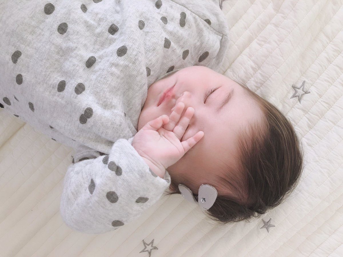mimimikena's tweet photo. 親子でお揃い👶🏻👩🏻‍🦰♥
プレゼント企画で頂い
たパッチンピン🎀

#パッチンピン
#ショップ紹介 https://t.co/YSx74ZgZOs