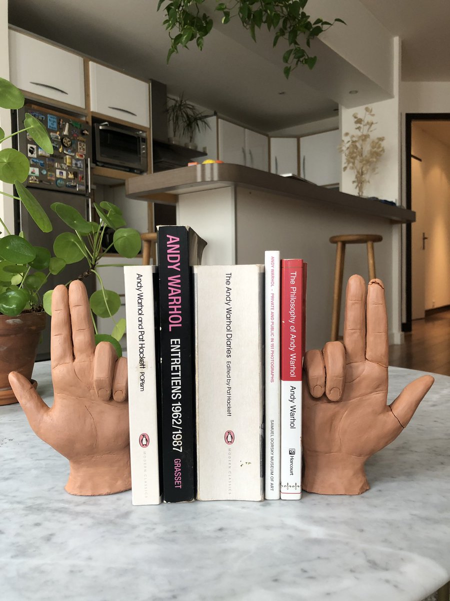 Fin du serre-livre game ! Un incroyable cadreau fait main (lol) par <a href="/_SophieL_/">SophieL</a> 💉👽 #teamjul #teamwarhol #blogueurdeco <a href="/jul/">Jul</a>