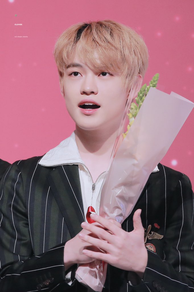 D2b4wonU0AI4RWv?format=jpg&name=medium