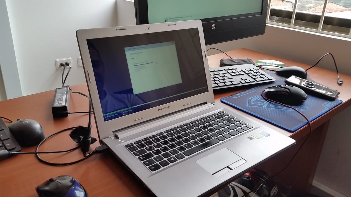 yamidsol's tweet photo. Laboratorio 2 ZCBC_Gachetá en el curso Ensamble y mantenimiento de computadores Tema Instalación y configuración de sistemas operativos #VidaUniversitaria
#EnsamblePC2019
@Alex_AparicioR
@ClaudioCamiloG1
@RedEUNAD_
@johnfmontes
@JaimeLeal_ https://t.co/IuMbcsfU5k