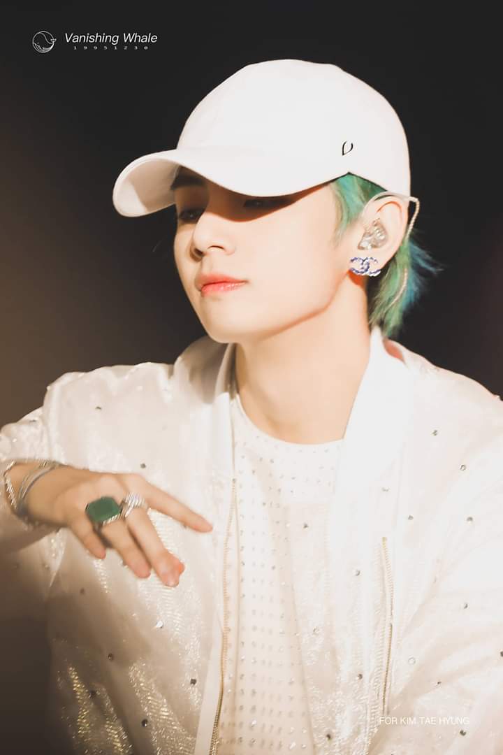 HippsMaii's tweet photo. Taehyung ah^^ phải giữ gìn thật tốt nhé☺
#taehyung #GetWellSoonTaehyung https://t.co/jcHsN9O3NI