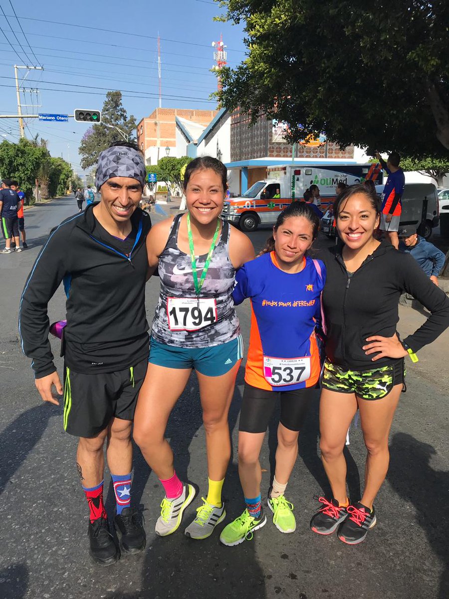 LeconaAdrian's tweet photo. El poder de la mujer corredora !!! 💪🏻🏃🏼♀️todo lo que puedes ver en San Luis Potosí, Mexico #yoelegícorrer #CorrerMeHaEnseñado #AquiYaseCorrio #Chyes https://t.co/zKN0HgnlLi