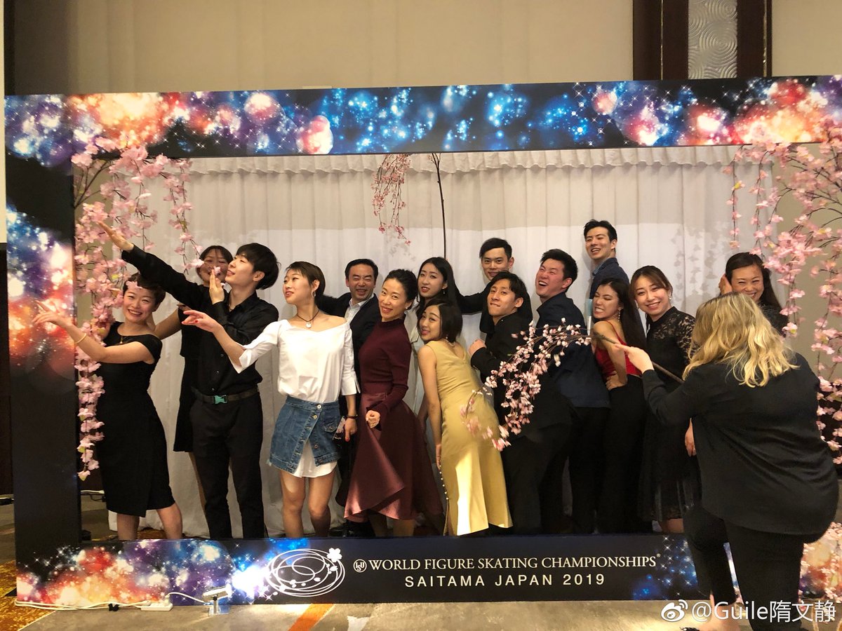 suihangold's tweet photo. Wenjing Weibo: “ Here they comes! funny ones!  I sleep now. More will come tomorrow” ( with other skaters?)  #.  —> Weibo: https://t.co/fxBvA8HYsx https://t.co/d16TmFZddu