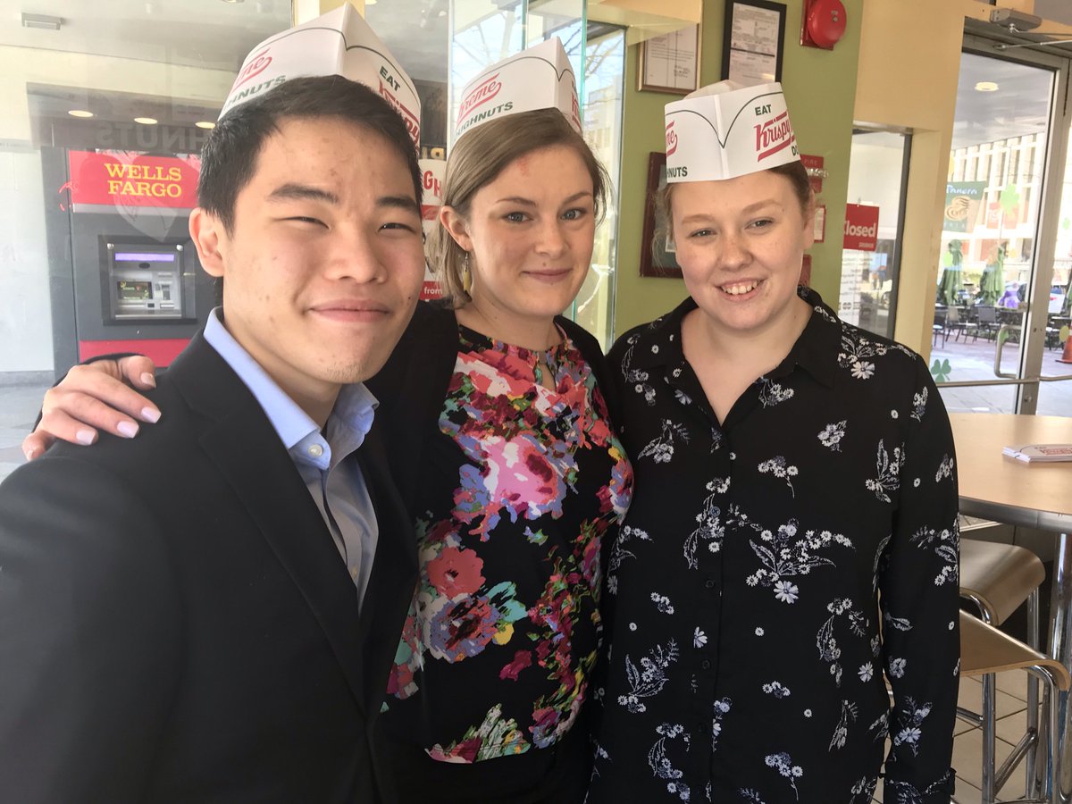 TheTECSchools's tweet photo. @amshq conference is done! #Networking is done! #Learning is done! Now for some fun at @Krispykreme doughnuts! #ThinkExploreCreate #TeachersHaveFun #Worcester #WashingtonDC #Montessori #MontessoriNow https://t.co/IzspCMhlwk