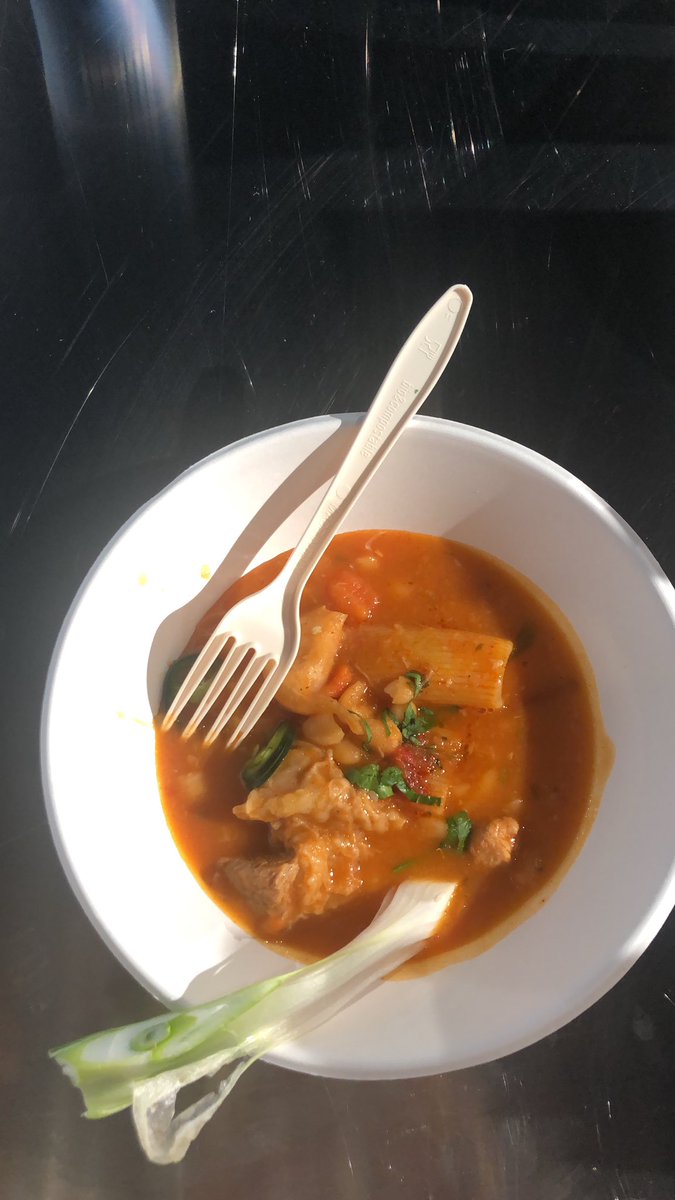 Pasta_Felicetti's tweet photo. Zuppa di fagioli e carne di vitello, un soffritto dalla lunghissima cottura. Un ricordo di casa e famiglia per Ezra Kedem , da Gerusalemme. #igimi19 #MonogranoFelicetti #memoriedipasta @identitagolose https://t.co/wQSnavqgEm