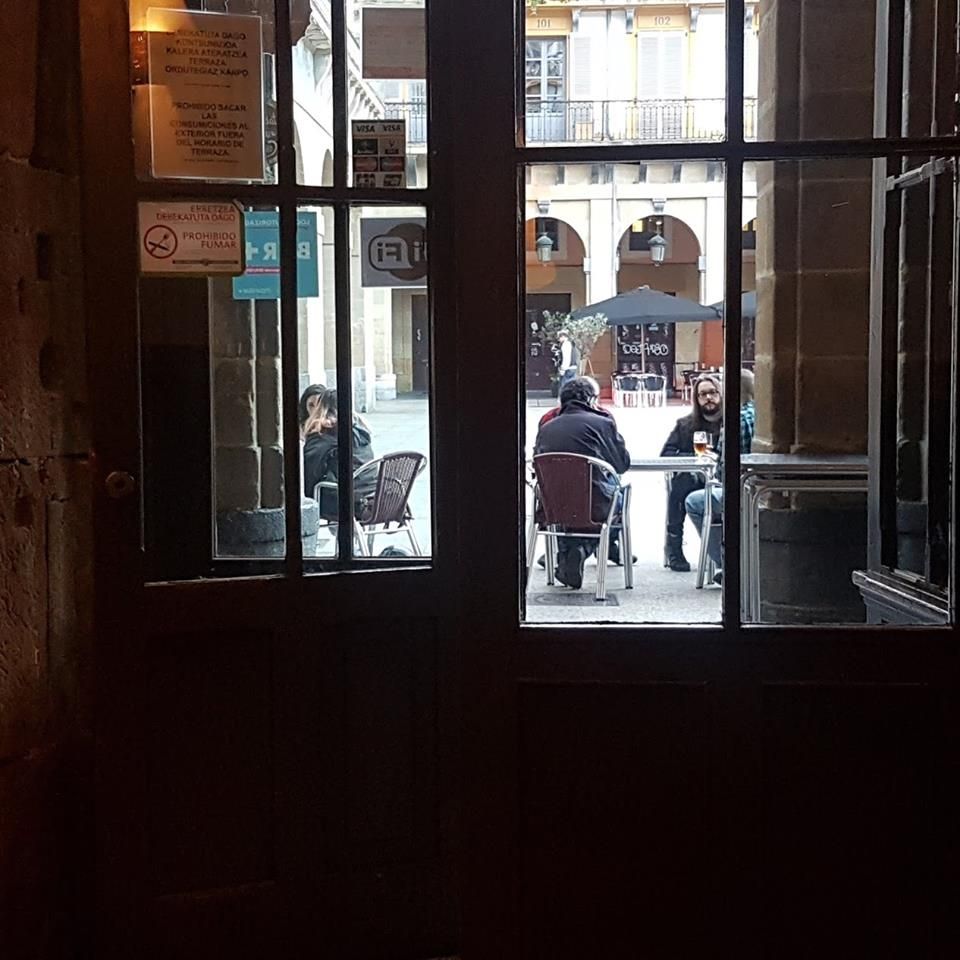 15taberna's tweet photo. Las tardes de los domingos tienen algo que las hace especiales. ¡Disfrútalas en #HT15 #donostia #laconsti #ParteVieja #basquecountry!
Sabes elegir https://t.co/4y9Ab34qFr