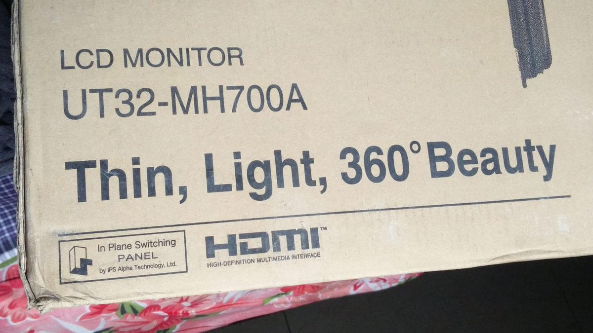 vgneswar's tweet image. @HitachiGlobal #GREATENGINEERING this LCD TV was dormant 8long yrs it started in seconds👍🎉💐😁🙏now need help 2clean its soft screen which has developed spots on surface. Would you help by sending spray-cream-Gel as required. @AbeShinzo great company great product  #2010model❤️