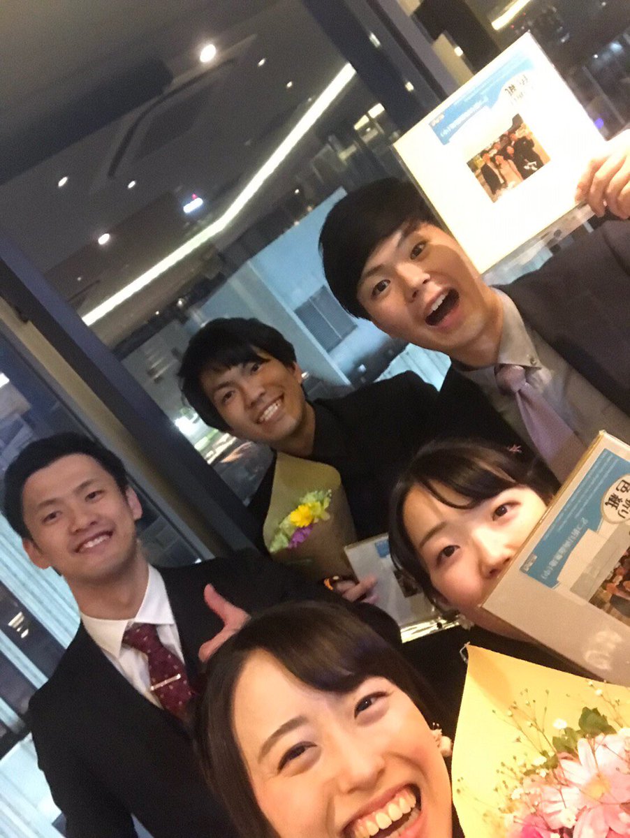 showa_abechans's tweet photo. 卒業記念
おめでとう

※あべがパーマかけたらしい https://t.co/Wr7RsQTasw