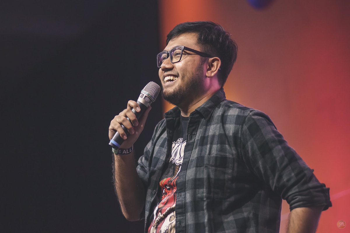 Standupindo's tweet photo. Mr. President @awwe_ #LocalStandUpDay2019
๐ธ : @piokharisma & @rahadyankukuh https://t.co/Xjr40wCi6h