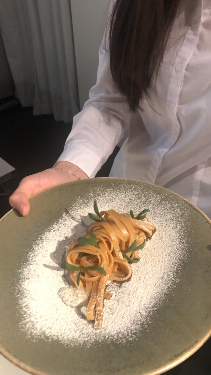 Pasta_Felicetti's tweet photo. Tagliatelle e acqua di polpo , chef Cristian TORSIELLO Osteria Arbustico a Paestum ( scusate l’errore nel tweet di prima , Cilento Tonic è il nome dell’intervento) #memoriedipasta #igimi19 @identitagolose #MonogranoFelicetti https://t.co/I91oucIGCY