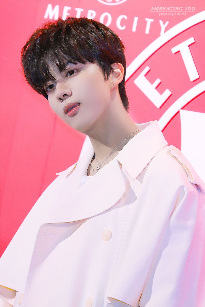 Embracing_YJ's tweet photo. 𝟏𝟗𝟎𝟑𝟐𝟐 𝐌𝐄𝐓𝐑𝐎𝐂𝐈𝐓𝐘
@BAP_Youngjae 
영재씨 너무 너무 멋져🥰
#METROCITY #유영재 #youngjae #영재 #yooyoungjae https://t.co/a67WXnc8gT