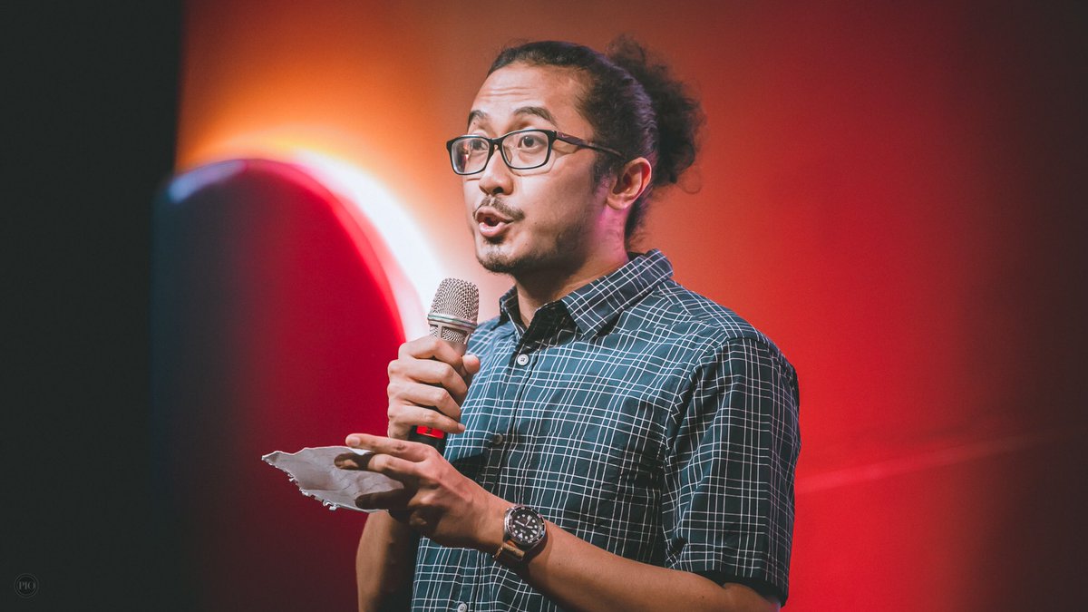 Standupindo's tweet photo. Ada @gilbhas yang membuat penonton humornya anjlok #LocalStandUpDay2019
๐ธ : @piokharisma & @rahadyankukuh https://t.co/fS5LWsS4c7