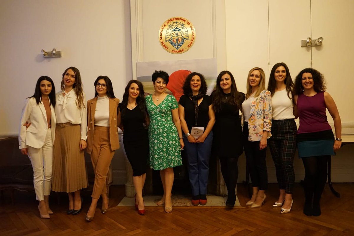 UgabLyon's tweet photo. Hier, exceptionnelle soirée de présentation et lectures des poésies de Shushanik Kurghinian (1876-1927), femme écrivain engagée en faveur des droits de la femme et des sans-voix. Évènement organisé à l'UGAB Lyon dans le cadre du festival @Mag_printemps #magnifiqueprintemps https://t.co/fXgaCWsCat