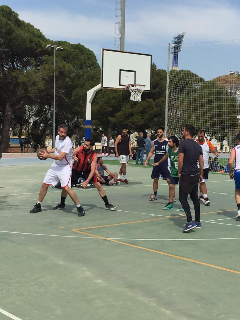 LigaCoopALC's tweet photo. Bonito domingo de basket⛹🏻‍♂️⛹🏻‍♀️
Detroit Fistros 30
             🆚️
CSKA La Ropa 49 https://t.co/qskOytbtfa