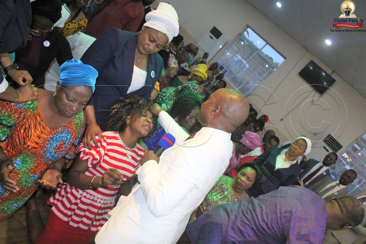 CFICC_NG's tweet image. #AnointingForFamilies
I declare, as you are anointed today, the God of this great Commission will bless your families and they will Ride On Prosperity in Jesus Name!

#AmazingWondersService
#RidingOnProsperity
#CficcLagosNigeria