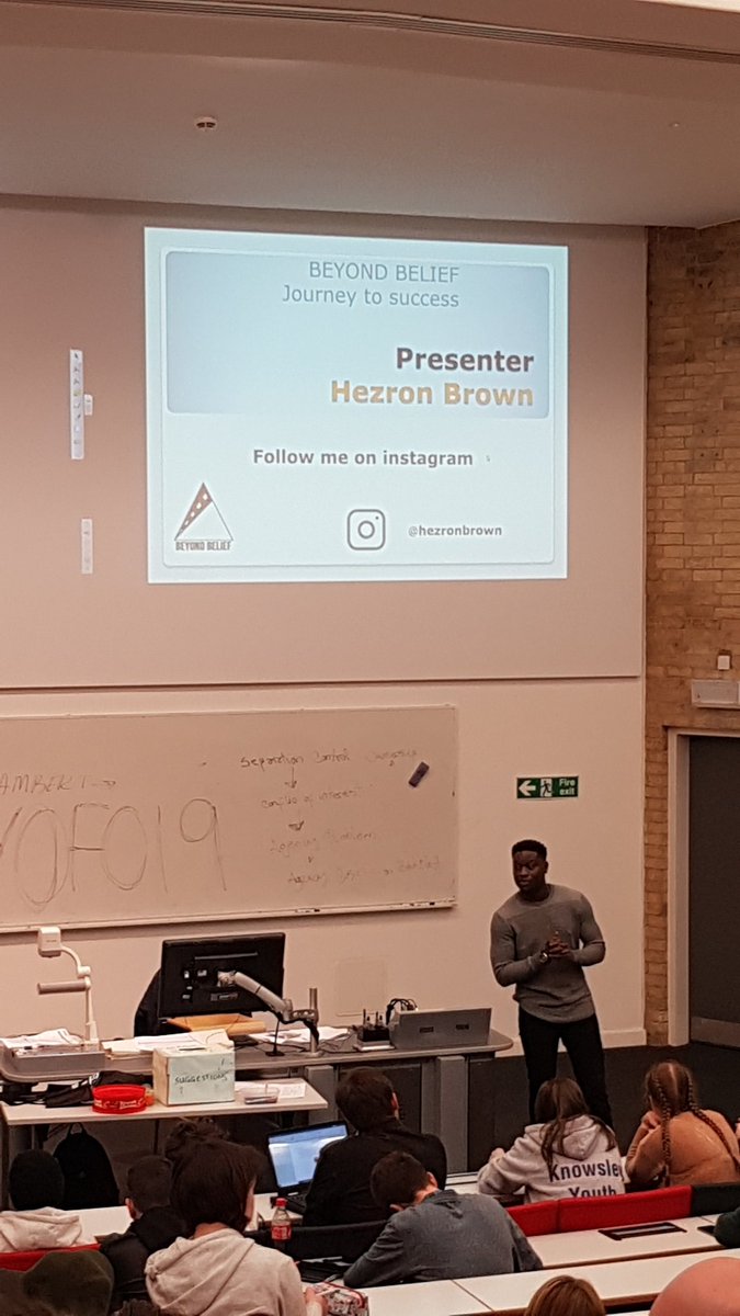 USOBNaaz's tweet photo. Listening to Hezron @YouthforiaNW @YouthFocusNW #ActionAgainstKnifeCrime #knifefree #nomoreknives #POSHeventnw @ScottishPower @hezon_brown @sthelenscouncil https://t.co/5PbfUgV5tL