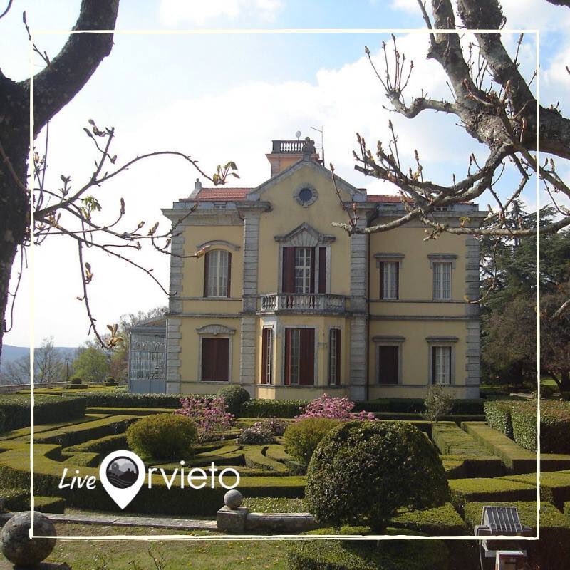 LiveOrvieto's tweet photo. #IlComuneinvetrina #Allerona
📌 La suggestiva Villa Cahen è un raro esempio di costruzione in stile liberty immersa tra i boschi della Selva di Meana. Fu costruita dalla potente famiglia dei Cahen, ricchi banchieri originari di Anversa.
#ViviOrvieto #LiveOrvieto https://t.co/mF0Y2ZHQb6
