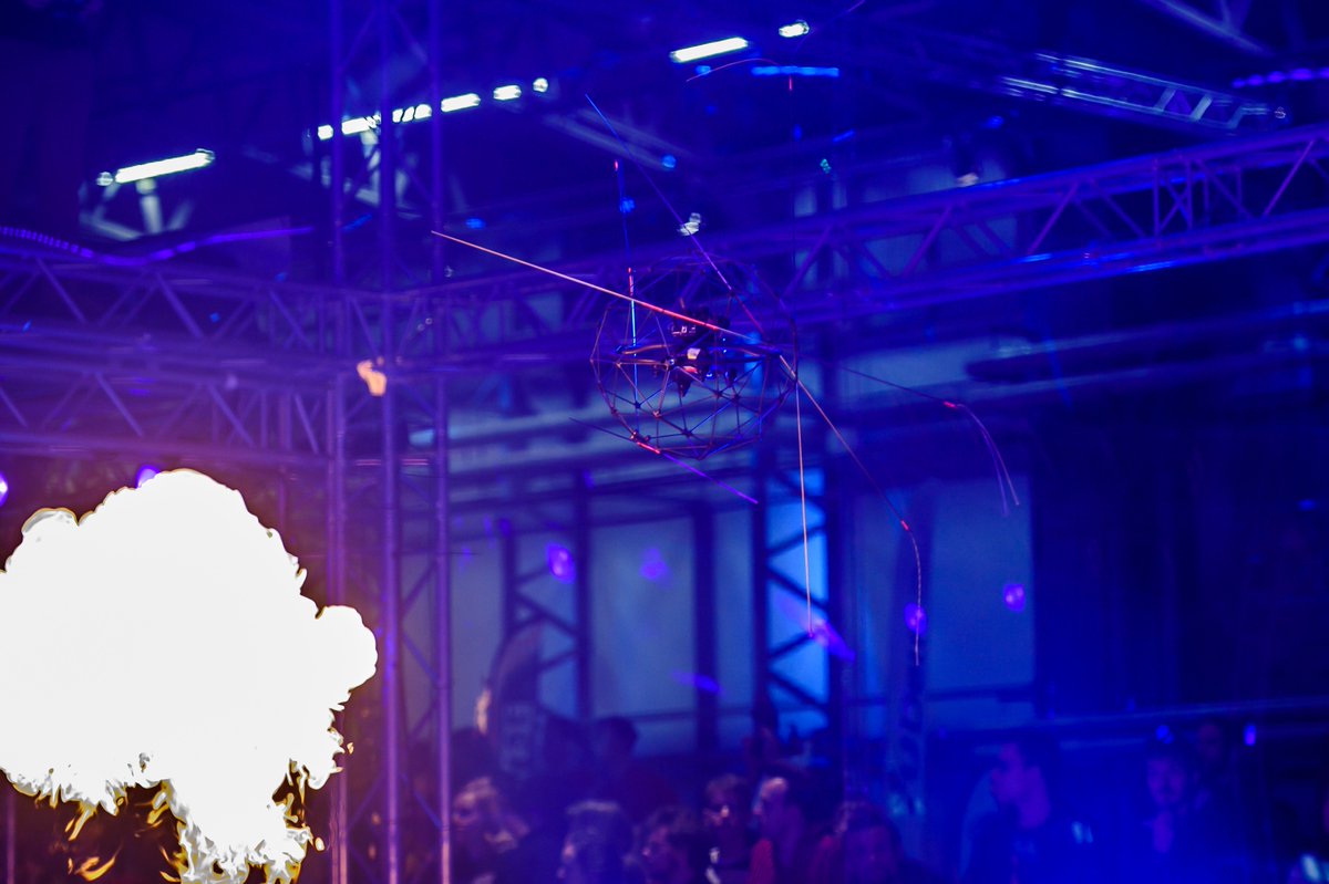 droneclash's tweet photo. Blue Phoenix and Bluff by @fly_ability tried autonomous flying 
For the Dutch guys it didn’t worked as planned. Team Bluff made one of their drones fly autonomous during  a whole battle. They were quite rightly honoured with the €5000 for best #autonomous flying. https://t.co/isJ9rQTy2F