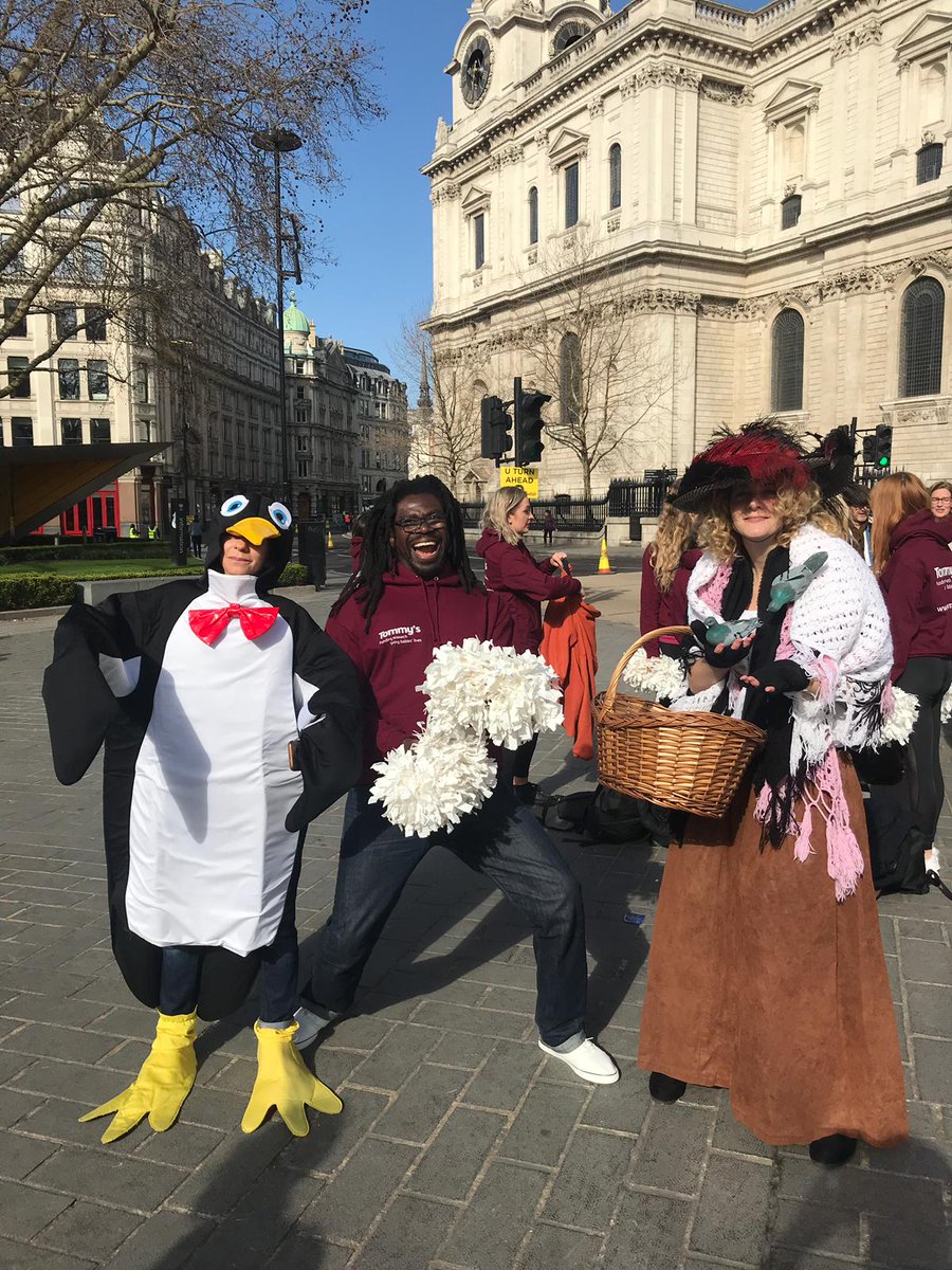 LNDCheerleaders's tweet photo. Having a great time cheering at the #LondonLandmarksHalfMarathon @Tommys_baby @LLHalf https://t.co/nSdlGVvGvc