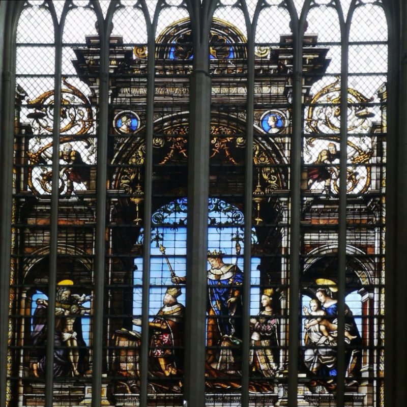 인간인 이상, 슬픔과 아픔까지 즐겁게 견뎌 내긴 어렵다. 그럴 때면 생각한다, 무심히 지나치는 일상에도 얼마나 많은 선물이 있는지를. 기쁨으로만 채워도 모자란 시간, 오늘의 <라틴어 한마디>는 아우구스티누스의 이 문장.

“Dilige et fac quod vis” - 사랑하라! 그리고 네가 하고 싶은 대로 하라.