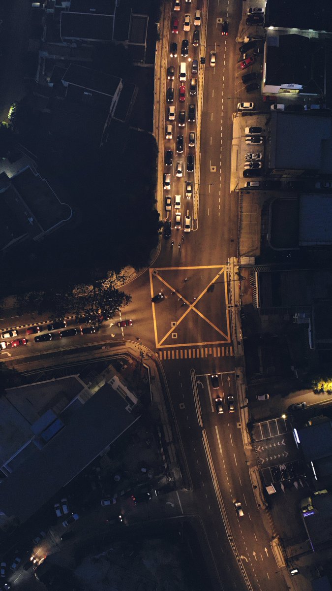 Evening commute; Jalan Maarof, Kuala Lumpur. Mavic Air @ 250ft.

#mavicair #mavic #dji #drone #malaysia #bangsar #aerialphotography #above #city #infrastructure #roads #traffic #night #streets #streetlamps #commute
