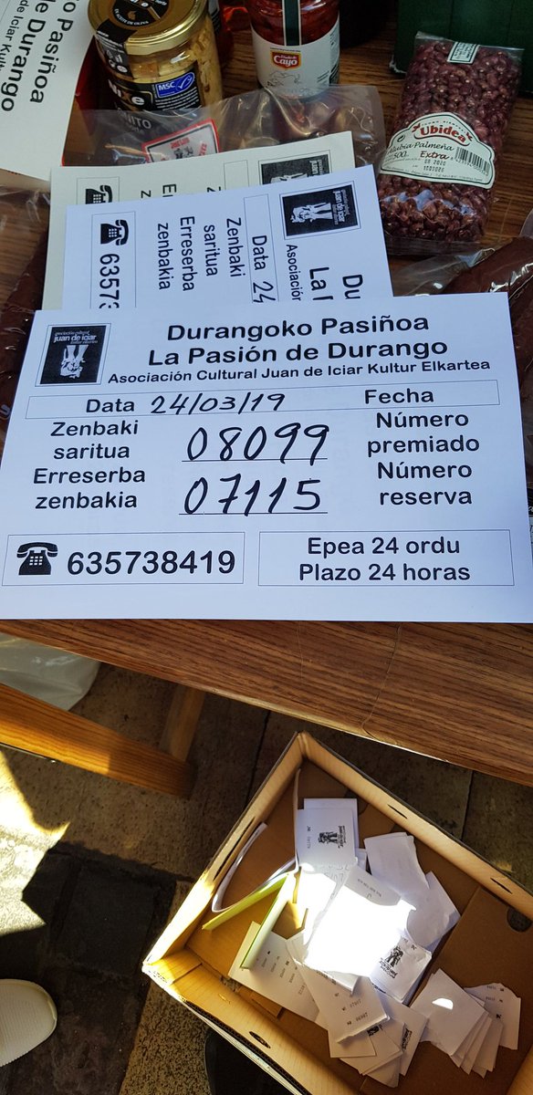 DurangokoP's tweet photo. Ya hemos echo el sorteo de la cesta. Estos son los numeros https://t.co/64C4q5Ajcz