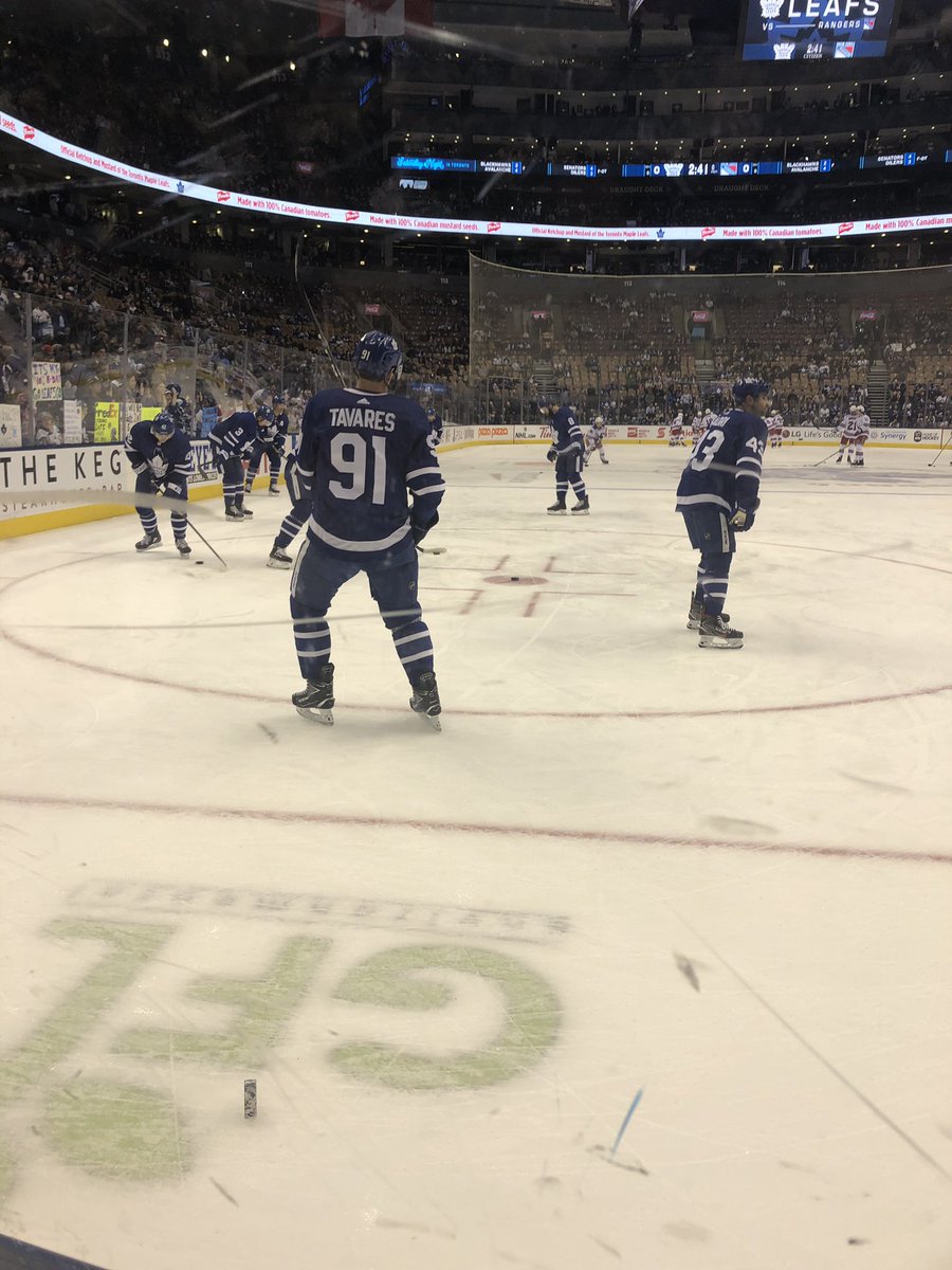 crowdmendes's tweet image. I went to leafs game last night and guys it was seriously the best night of my life