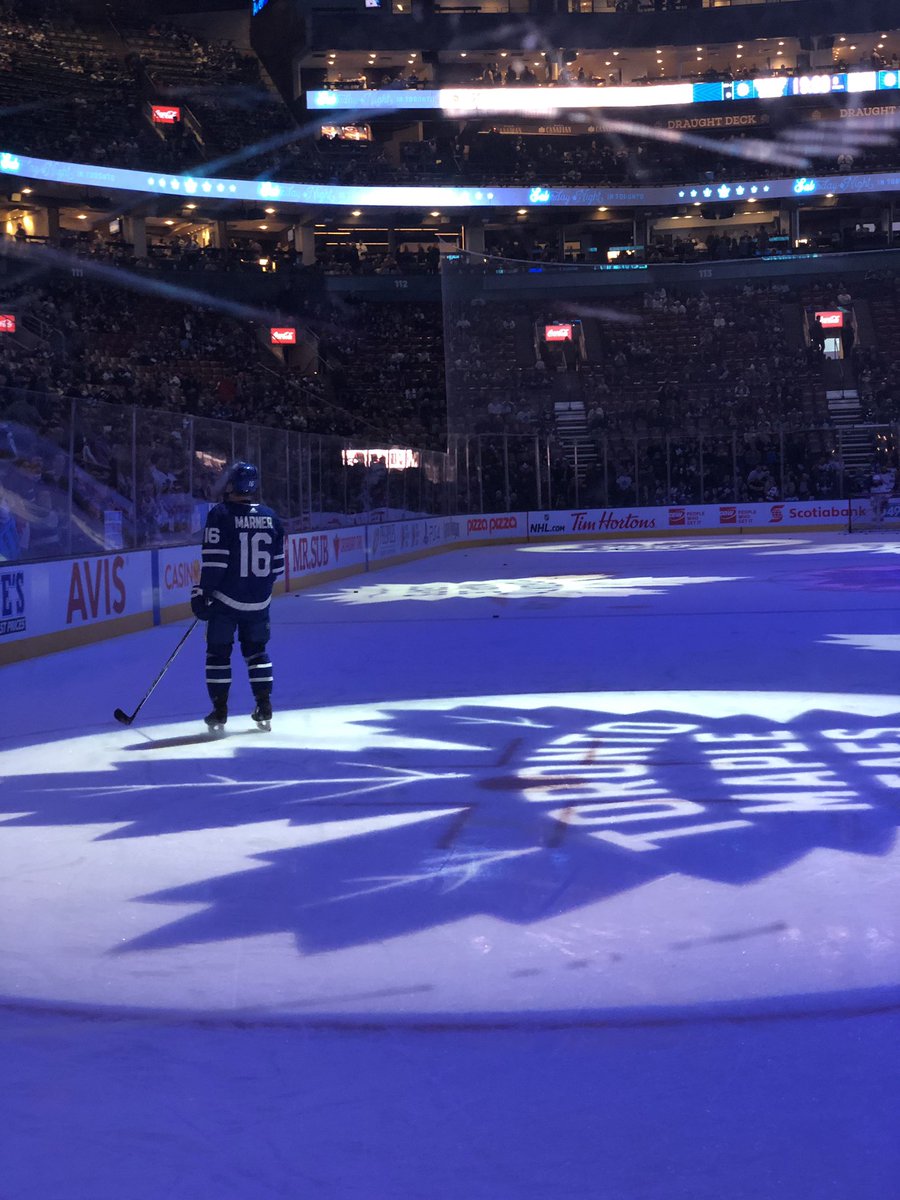 crowdmendes's tweet image. I went to leafs game last night and guys it was seriously the best night of my life