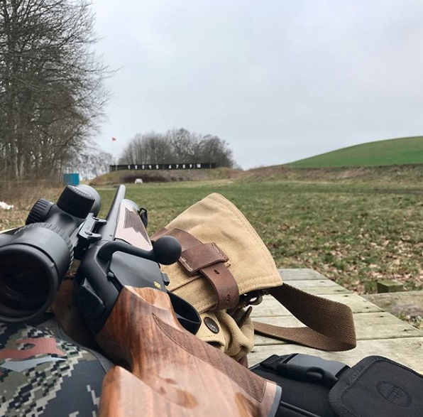 Blaser_USA's tweet photo. The weekend is the perfect opportunity to catch up with a good #huntingcompanion. Great pic @ekelofbjj!
#blaserr8 #blaserusa #huntingrifle #huntinggear https://t.co/9Obt61xv4e