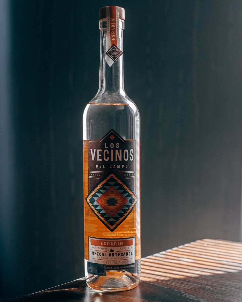 Los Vecinos Mezcal Del Campo Review themixlab.wordpress.com/2019/03/24/los…