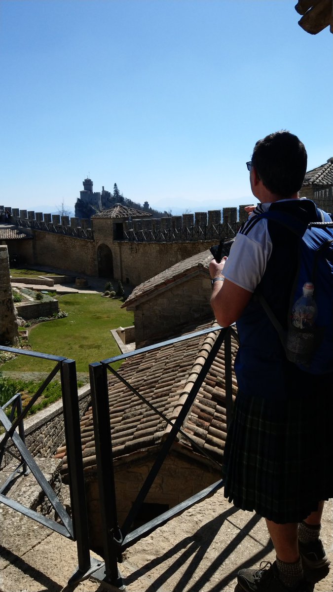 haendel_boys's tweet photo. ☀Sunday afternoon away with @ScottishFA in @SanMarinoCalcio great day start with sightseeing 🏰 here...later would be ⚽ with #tartanarmy #SMSCO 💂 https://t.co/ESIAZFDFGn