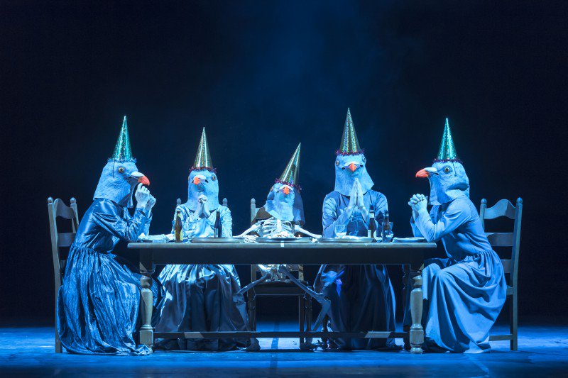 ricketpick's tweet photo. Majorettes, pigeons, hérisson, frites, Magritte, Rubens et Eddy Merckx. Et mille autres références à notre amie la Belgique!
#belgianRules c'est encore aujourd'hui à @LaVillette : spectacle forcement résolument graphique et insolent de @FabreJan !
⭐⭐⭐
https://t.co/Y8sAGnOYXq https://t.co/2F2UvFFBhh