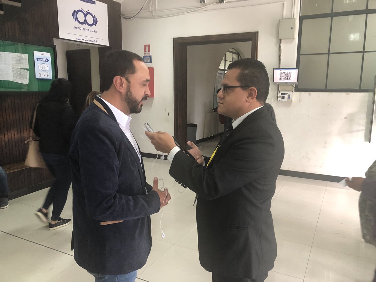 GPalacios62's tweet photo. Es un motivo de alegría para #Cuenca y el #Azuay, porque por primera vez tendremos a un Prefecto y un Alcalde trabajado juntos de la mano. Hemos servido a los azuayos a través de la Prefectura. Trabajaremos por una provincia unida. #AzuayCrece en Vialidad, Riego y Producción. https://t.co/QXdknpTZbP