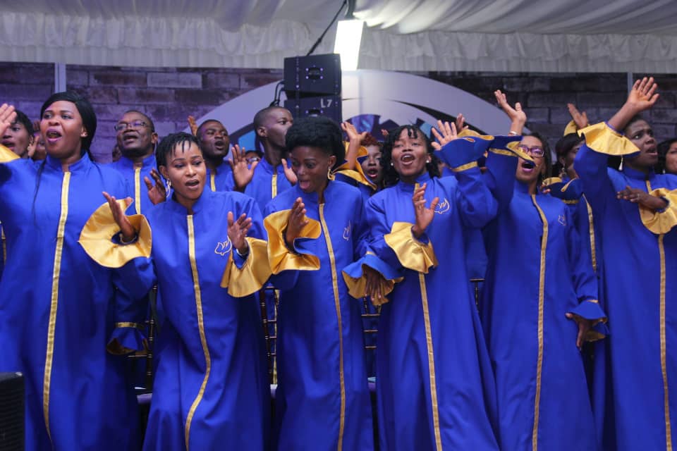 Alex_Houseof308's tweet photo. Four pics one word: FirstBank edition
The word: #FirstBankThanks
Watch FirstBank's amazing thanksgiving ceremony LIVE on IG now
#FirstBankAt125 #BeyondComparison https://t.co/TJ9CXHb5zi