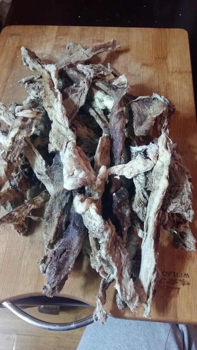 Сайхан үхрийн махан борц зарна. Үнэ=50000₮ 
Махны захуудаар 50к-150к тай байна лээ шүү. RT баярлалаа. 
Хүргэлттэй.