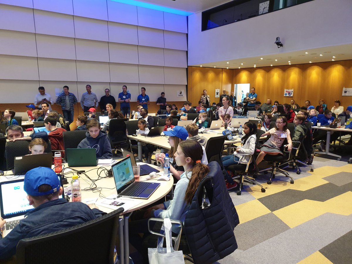 CoderDojoZH's tweet image. Here we go! We are kicking off Cyber security challenge with @Zurich and it is our 5th birthday! #BeCool #ZurichInnovates