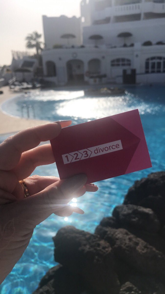 EvajaneLloyd's tweet image. On our travels @123_Divorce  @diamondresorts @WelshBizNet @SnowyconesC @YWalkTravel1 #alwaysnetworking #gome @Iamwoman