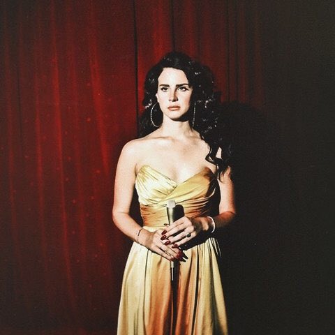 lavieimiitelart's tweet photo. Lana Del Rey for Ride https://t.co/ZBCc0hv5g3