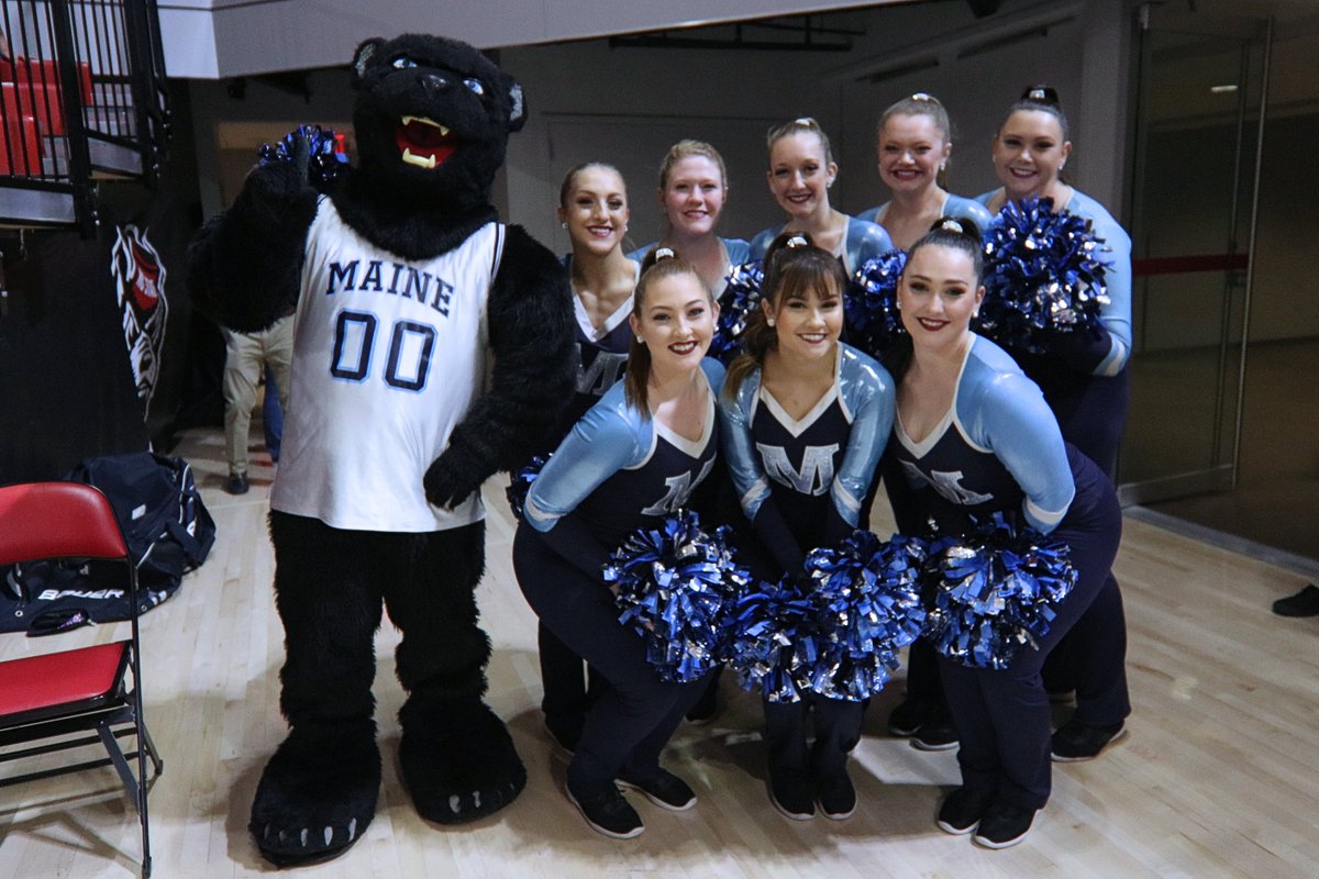 BlackBearsWBB's tweet photo. 960 miles from Orono and it felt like home ... thank you to our band, dance, Bananas and fans for ALL of your support in Raleigh!

#BlackBearNation | #ncaaW | #AEHoops https://t.co/ISEfyWkpQ9