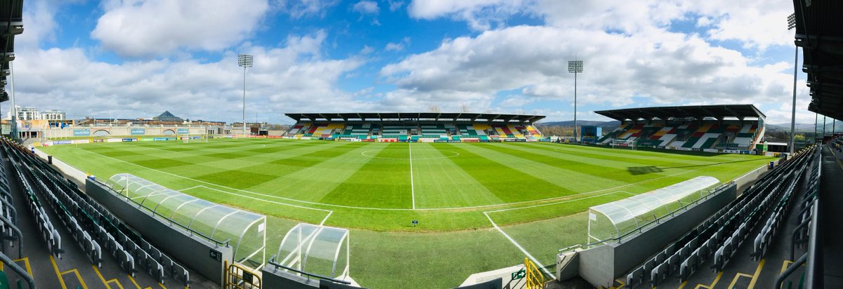 SDawsonSport's tweet image. It’s not all doom and gloom...

Stephen Kenny &amp;amp; @FAIreland U21 kick off their European Championship qualifying campaign v Luxembourg in a sunny Tallaght Stadium. Live from 4.30pm on @eirSport 1. 

#COYBIG #LetsMakePossible