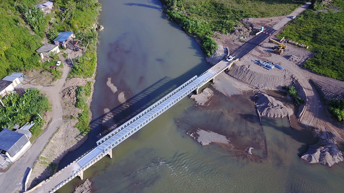 MabeyBridge's tweet photo. Learn how the Mabey site team installed a 58-metre Compact 200 bridge, complete with emergency civilian ramps, in order to reconnect the Puerto Rican community in the aftermath of Hurrican Maria in 2018.

Read more: https://t.co/3TU0hQZyDM https://t.co/13z9jy6eSE