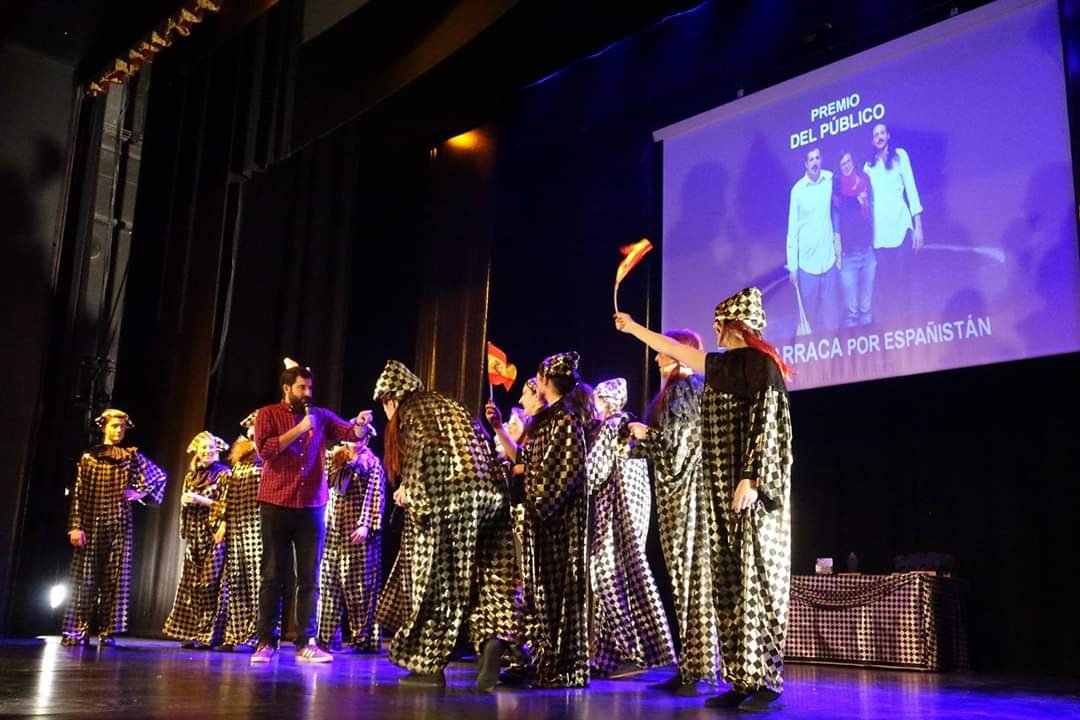 lasemana's tweet photo. @Cia_Barraca se vuelve del Festival de Teatro de Navalcarnero con tres premios

https://t.co/5ZnutQJ0kk

#doshermanas #lacultura https://t.co/Kd749xXVdz