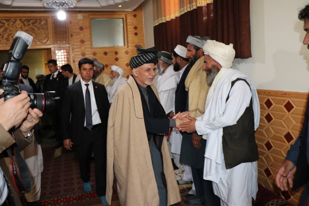 ZiaulhaqAmarkhi's tweet photo. Thanks to H.E president Ashraf Ghani, Fazal Hadi Muslimyar speaker of the Upper House, National Security Advisor @hmohib, Advisor to President @FFazly &amp; other respected state dignitaries to participate in our griefs &amp; offered condolences about our late mother https://t.co/CMr8a6hrtM