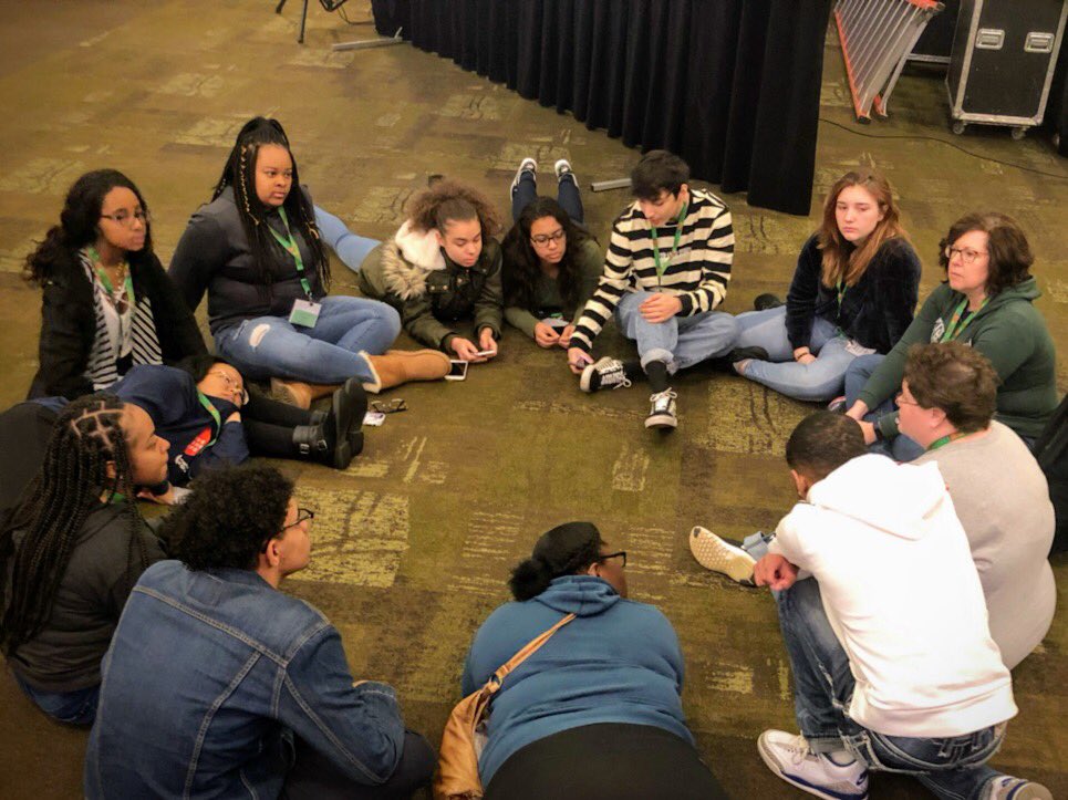 NatHonorSociety's tweet photo. Good morning, #LEADCHI! It’s time to reflect on everything you’ve learned and make plans for how you’ll implement all your new ideas back in your schools and communities. #LEADIL #StudentsWhoLEAD https://t.co/7zmZIQHClg