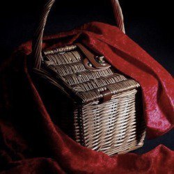 ' 𝐭𝐡𝐞 𝐥𝐢𝐭𝐭𝐥𝐞 𝐫𝐞𝐝 𝐫𝐢𝐝𝐢𝐧𝐠 𝐡𝐨𝐨𝐝 ' #HopeMon #นัมจุนเคะ
Link: my.w.tt/4daeIGgSjV